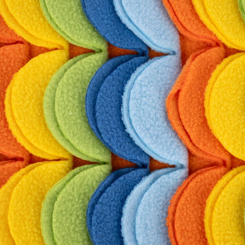 TIAKI Rainbow Fish Sniffing Mat approx. 48 x 25cm (L x W)