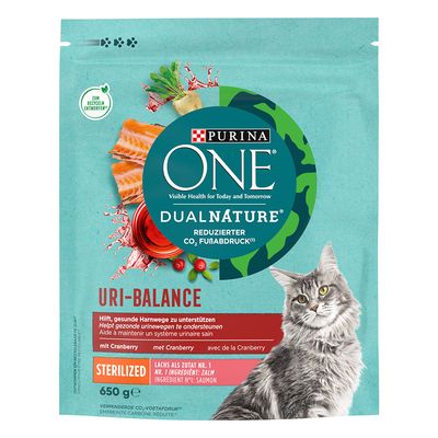 PURINA ONE Dual Nature Sterilised - Salmon & Cranberries 650g