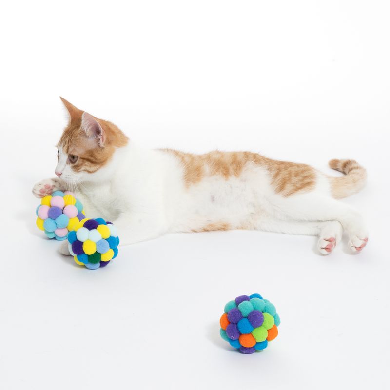 TIAKI Pompom Balls for Cats Set of 3