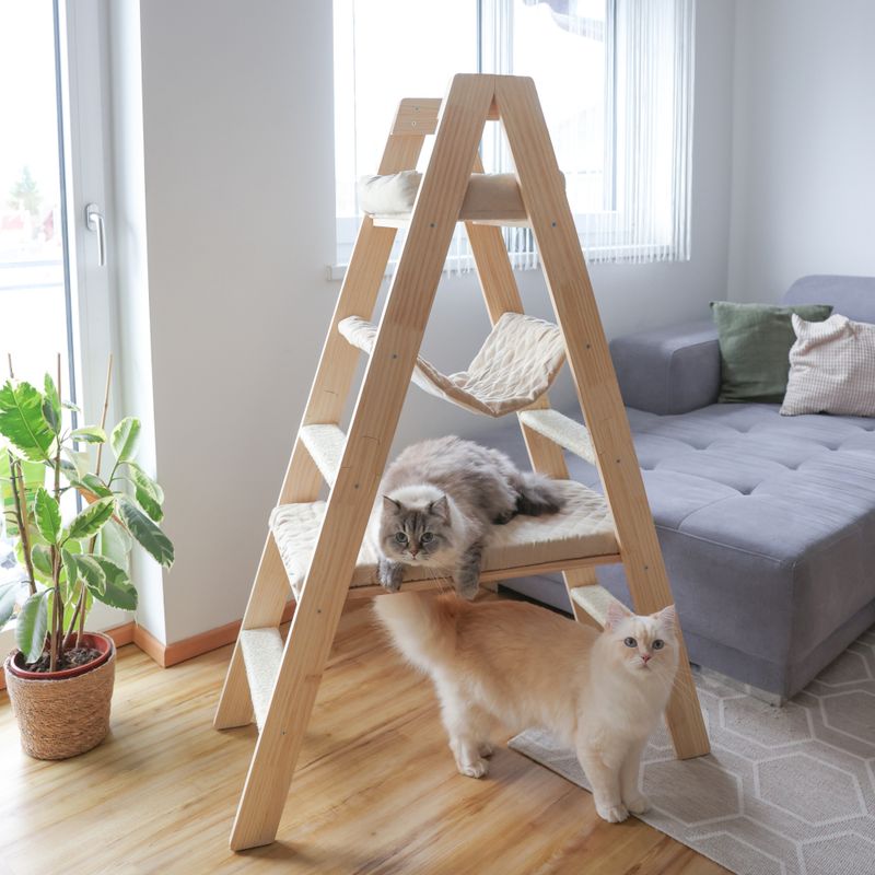 Kerbl Pet Ladder Scratching Post Beige