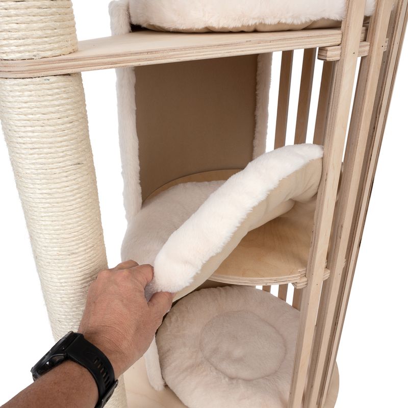 Natural Paradise Lotus Scratching Post Cream