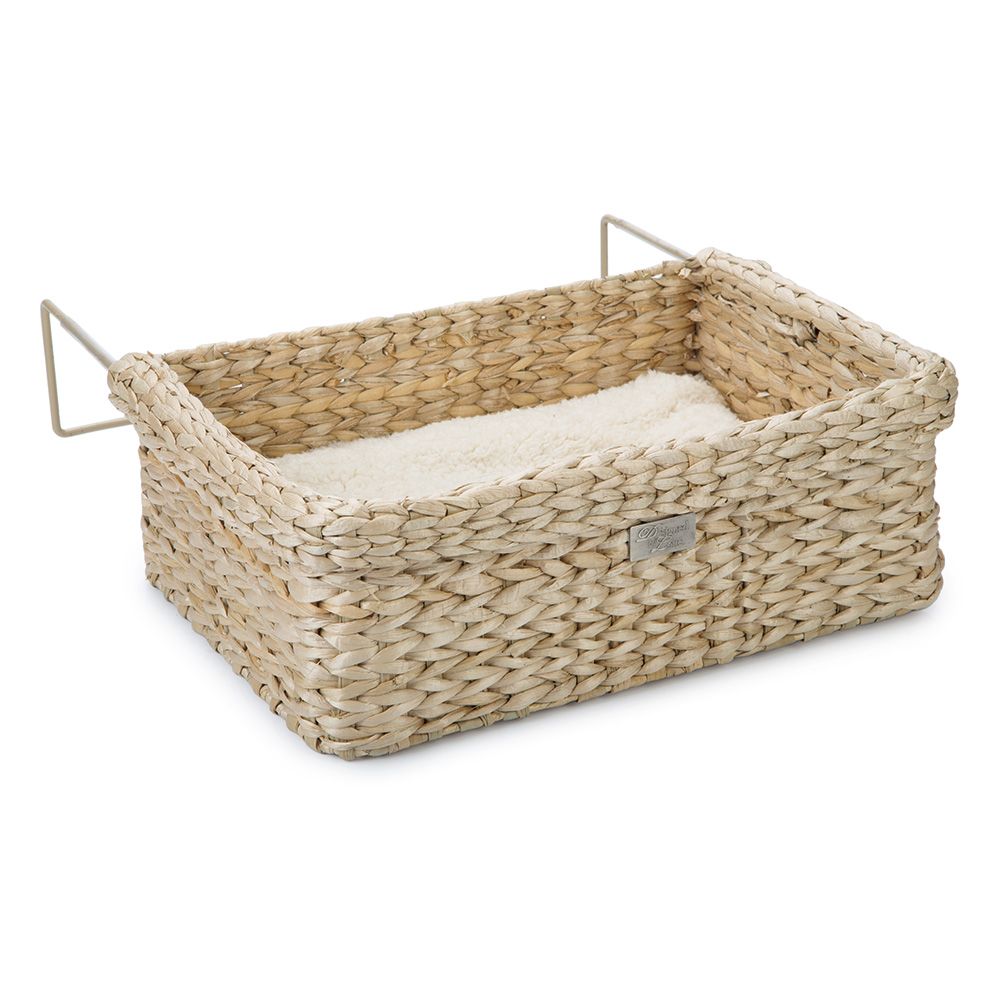 Designed by Lotte Banda Radiator Bed Natural