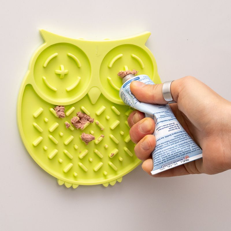 TIAKI Owl Lick Mat 15 x 1.2cm (Diameter x H)