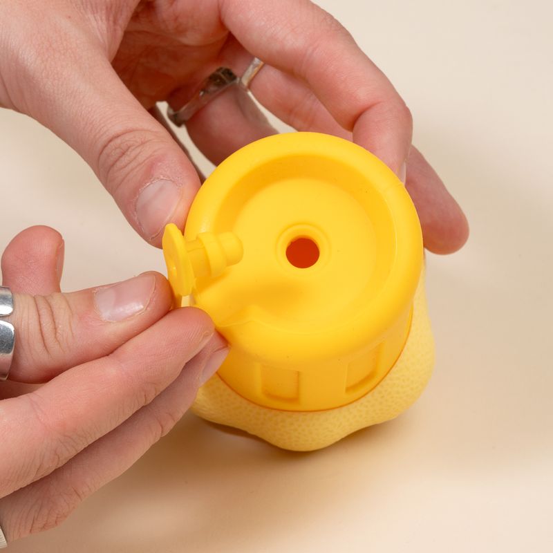 TIAKI Beer Mug Water Chew Toy 7.4 x 7.2 x 10.5 cm (L x W x H)