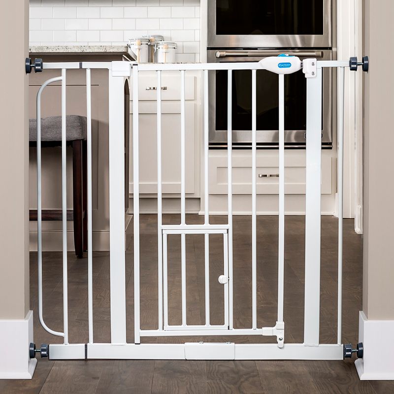 Carlson Pet Gate with Cat Flap Height 76.2cm, Width 73.66 - 92.71cm