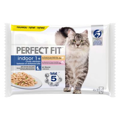 Perfect Fit Sterile Indoor Adult 1+ 4 x 85g Chicken & Salmon