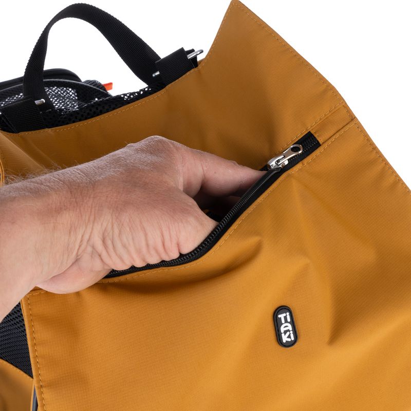 TIAKI Backpack for Pets with Extension 26 x 31 x 43cm (L x W x H)