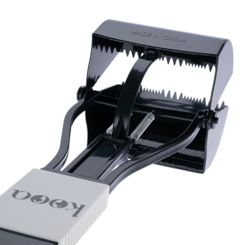 kooa Folding Waste Scoop 66 x 15.5 x 13.5cm (L x W x H)
