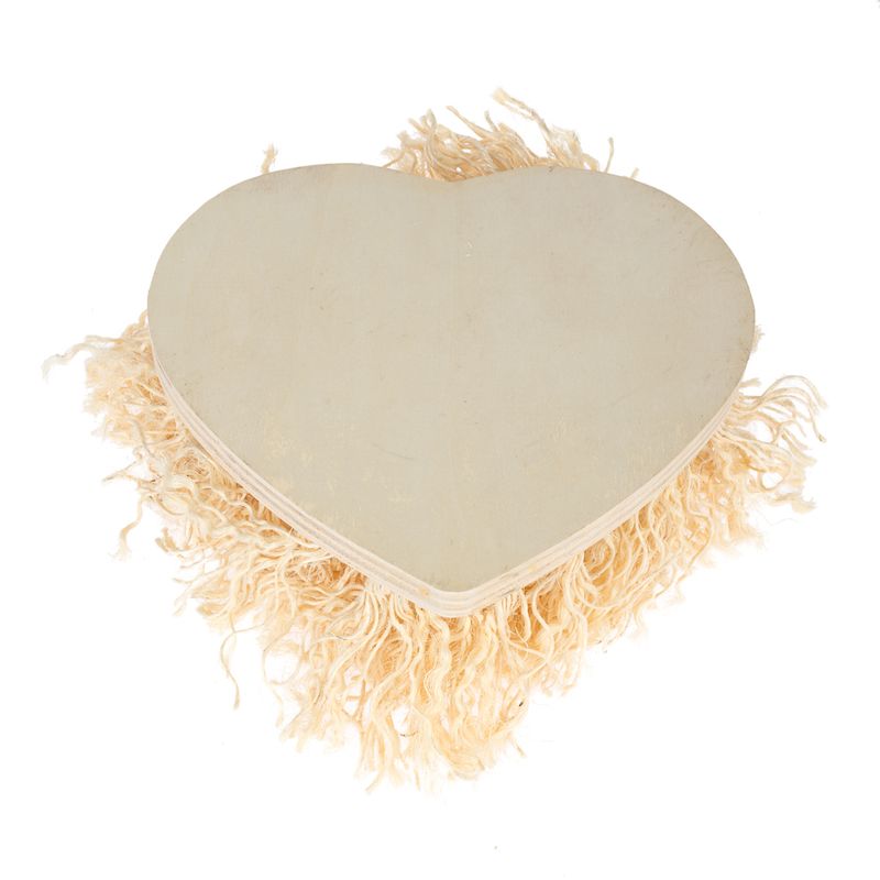 TIAKI Heart-shaped Sniffer Board for Small Pets approx. 30 x 30 x 10cm (L x W x H)