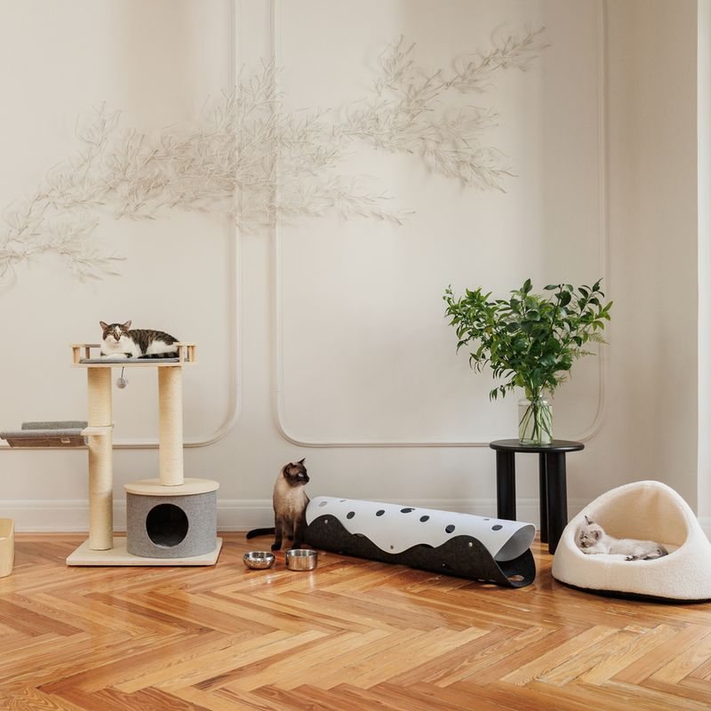 Modern Living Amora Scratching Tree Light-grey