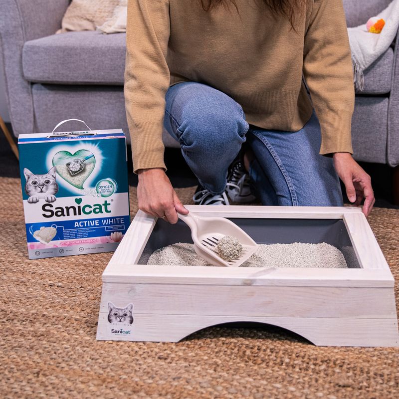 Sanicat Active White Lotus Flower Clumping Litter 6l