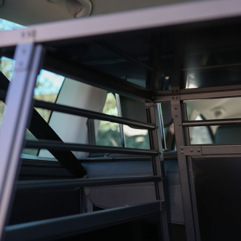 Kerbl Pet Transport Box Vacation - Graphite 77 x 55 x 50cm (L x W x H)