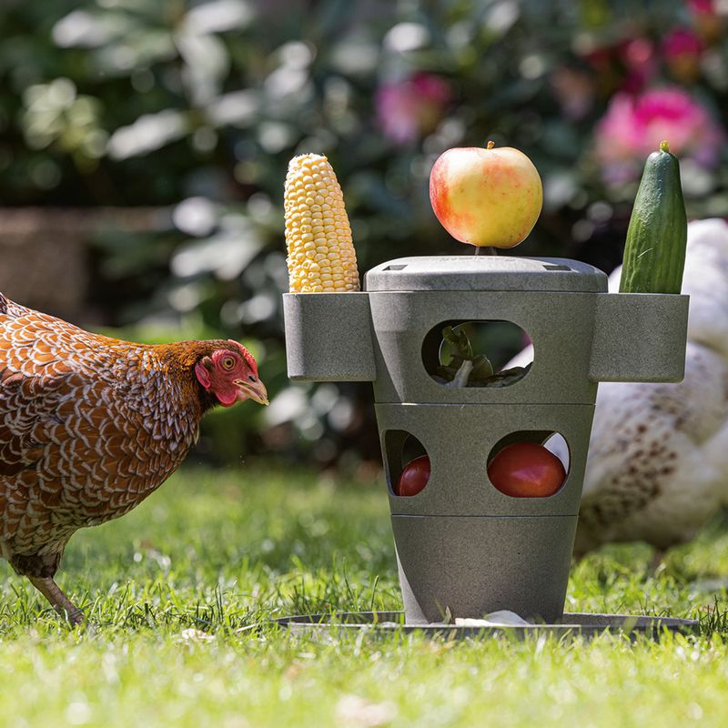 Beeztees Snack Tower for Chickens 30 x 32.5cm (diameter x H)