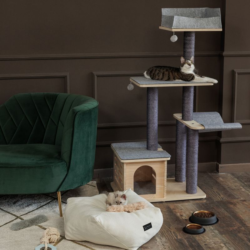 Raleigh Scratching Tree Grey