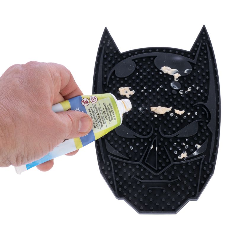 Warner Bros.™ DC Batman Licking Mat 24 x 15 x 1 cm (L x W x H)