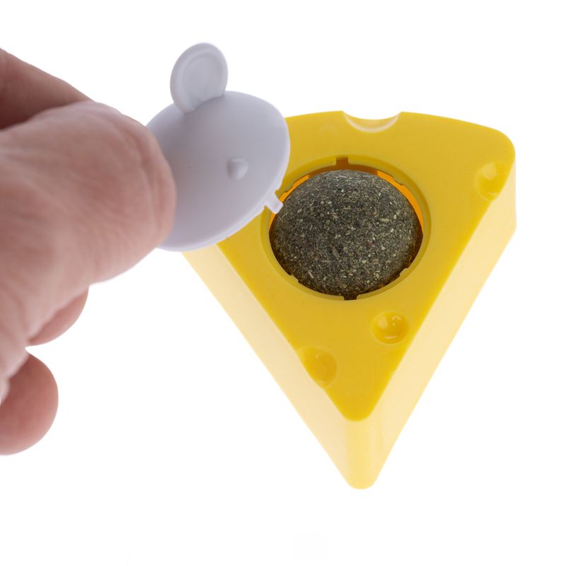 TIAKI cat toy catnip cheese 6.5 x 6.3 x 4.6 cm