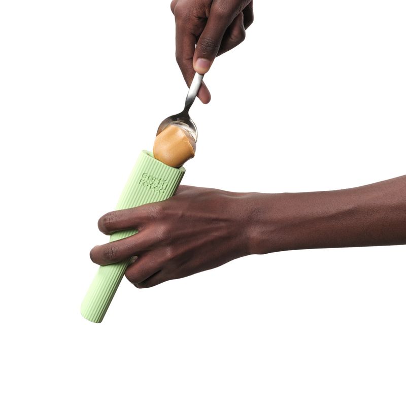 Earth Rated Natural Rubber Chew Toy Size S: 17,8 x 5cm (L x W)