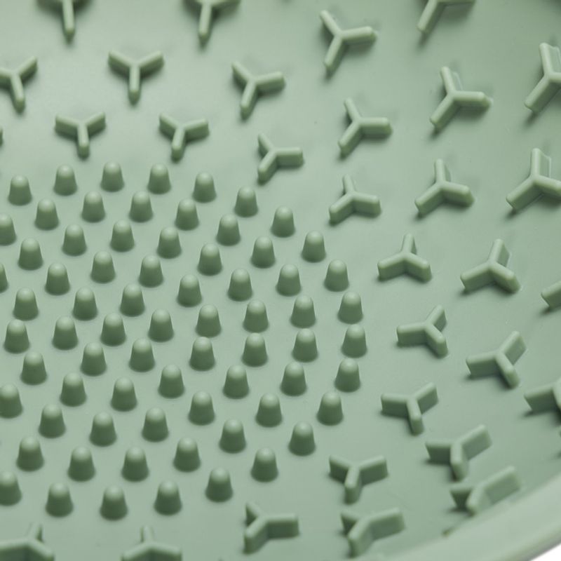 beeztees Silicone Lick Mat Light Blue: 19 x 19 x 4.5 cm (L x W x H)