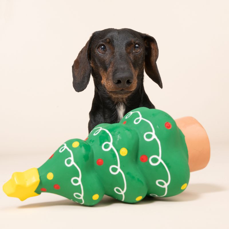TIAKI Christmas Tree Latex Dog Toy 9 x 18cm (diameter x L)