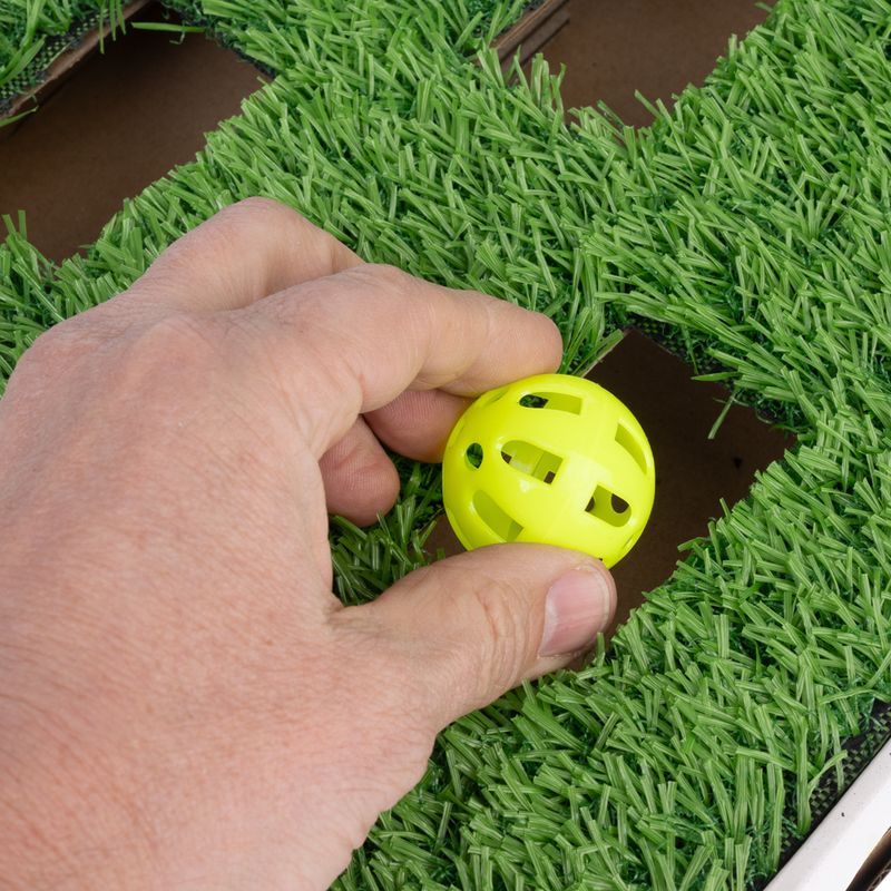 TIAKI Hunting Box with Grass Patch Cat Toy 40 x 28 x 7 cm (L x W x H)