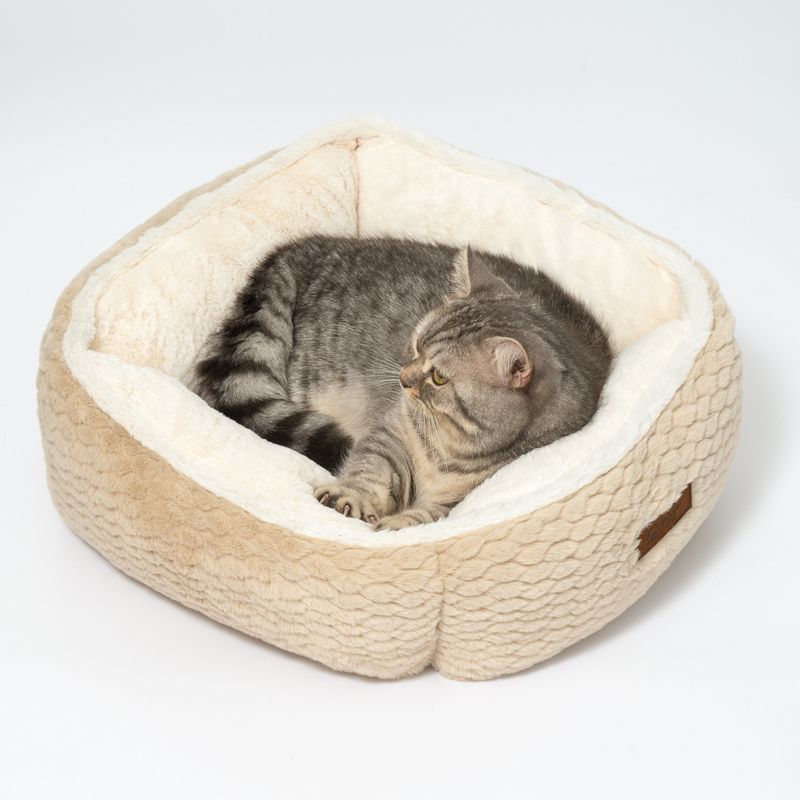 Modern Living Minimalist Aarhus Cuddle Bed 47 x 47 x 21 cm (L x W x H)