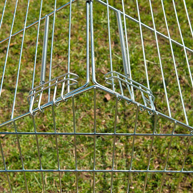 Kerbl Luxus Metal Run with pitched roof 220 x 103 x 85 cm (L x W x H)