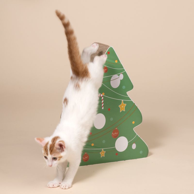 TIAKI Christmas Tree Scratching Board 40 x 12 x 32 cm (L x W x H)