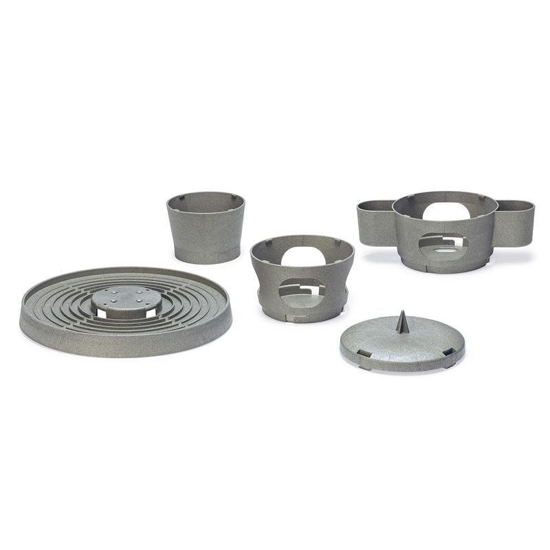 Beeztees Snack Tower for Chickens 30 x 32.5cm (diameter x H)