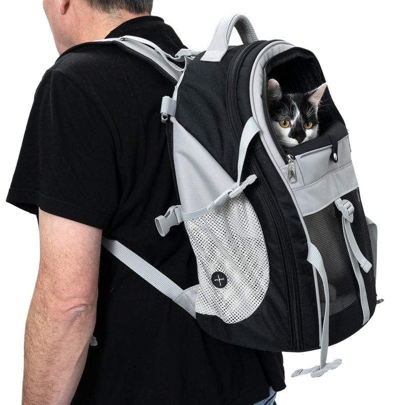 TIAKI Rucksack for Pets 30 x 24 x 43cm (L x W x H)