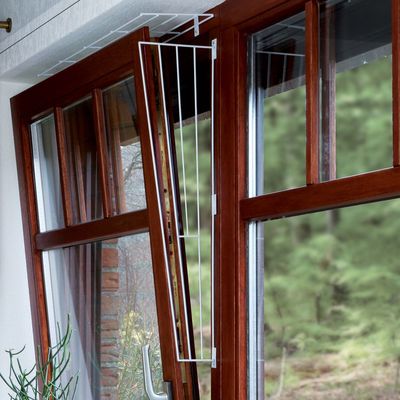 Trixie Protective Fencing for Tilting Windows - White Format 1: Side of Window