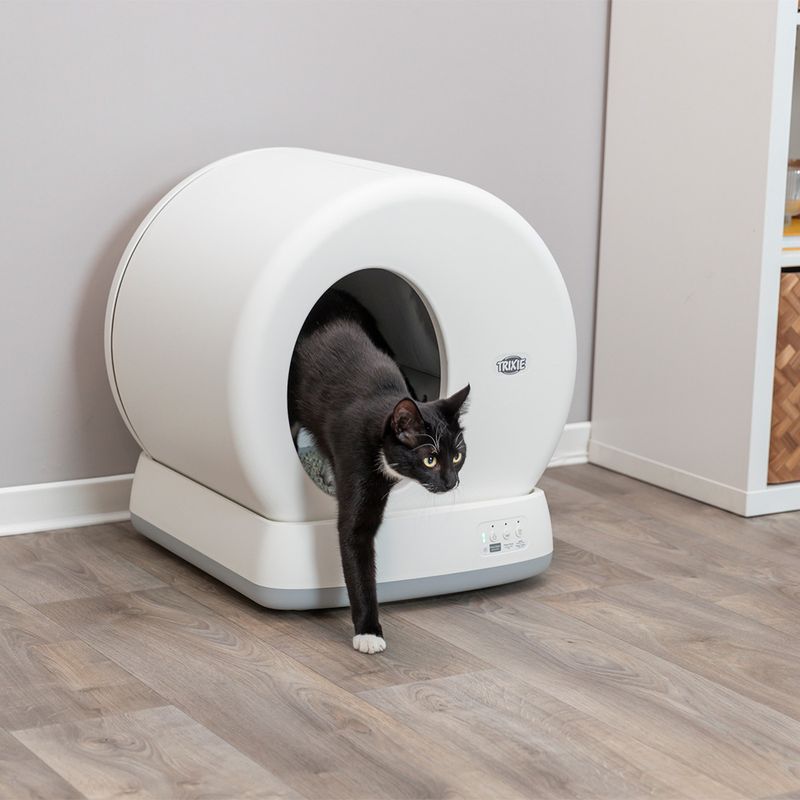 Trixie Self-Cleaning Cat Litter Box White