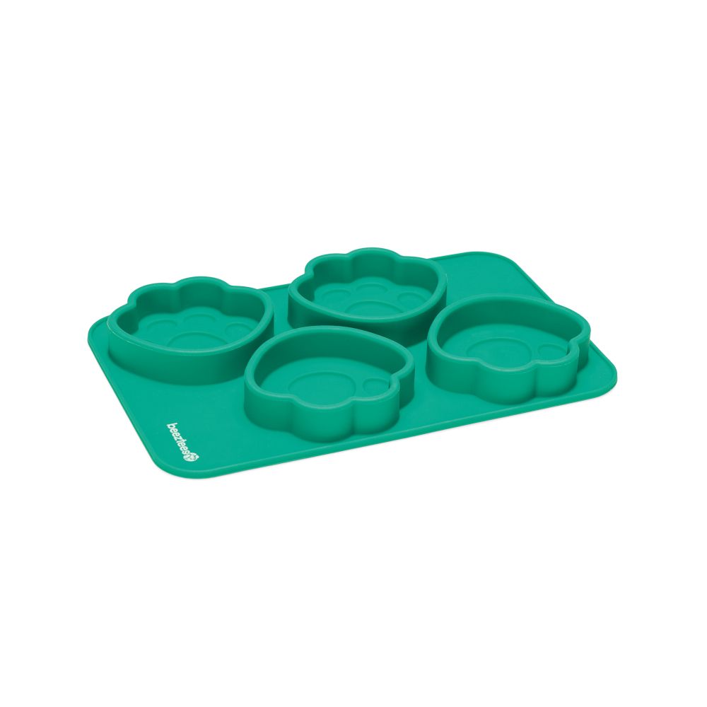 Beeztees Paw Print Baking Mould 22 x 14 x 2cm (L x W x H)