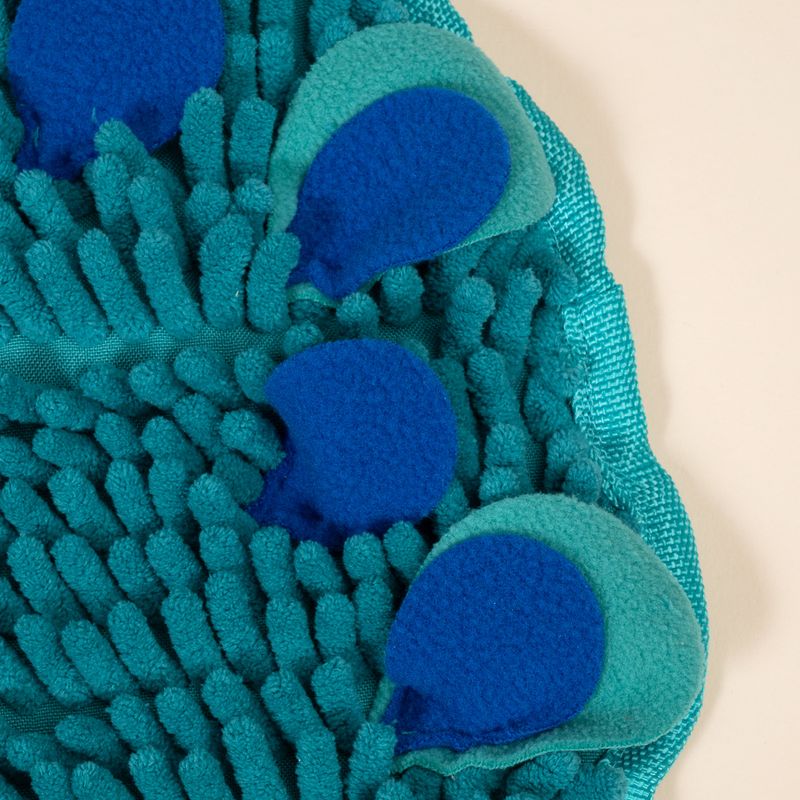 TIAKI Peacock Sniffing Mat 36 x 31 x 1 cm (L x W x H)