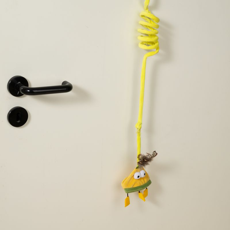 TIAKI Monster Spiral Door Hanger for Cats 1 Toy