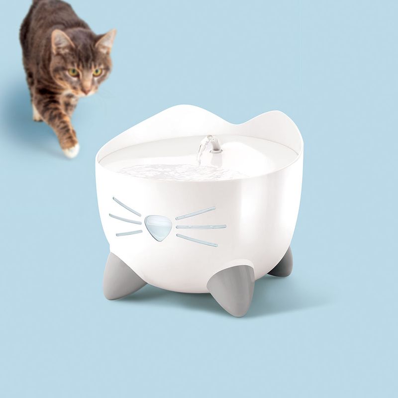 Catit PIXI White Drinking Fountain 2.5 Litres