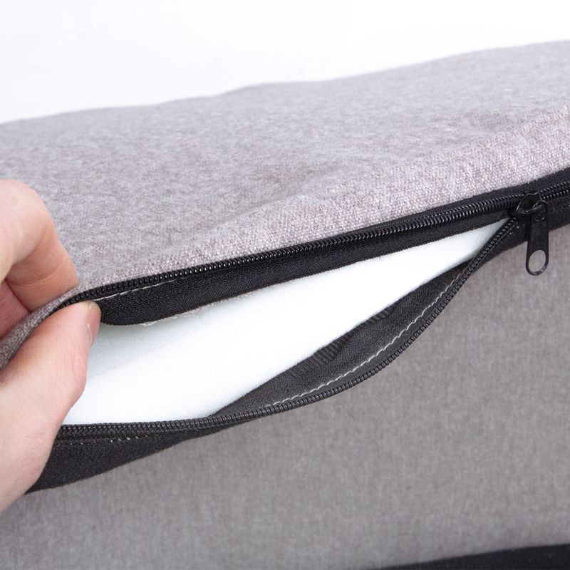 Canadian Cat Company Windsor Pet Bed approx. 68 x 47.5 x 25.5cm (L x W x H)