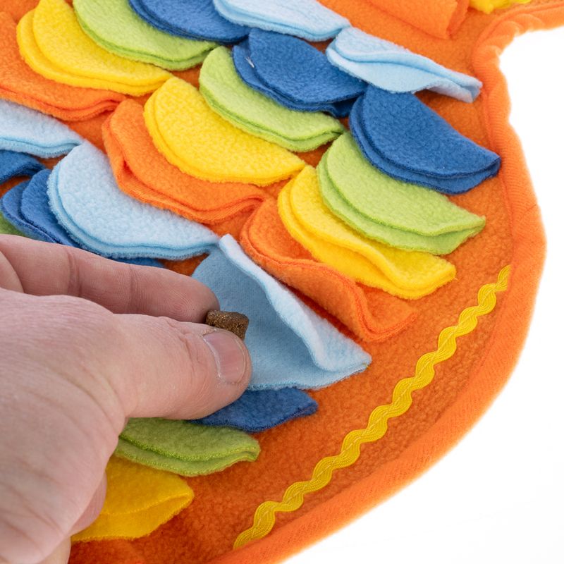 TIAKI Rainbow Fish Sniffing Mat approx. 48 x 25cm (L x W)