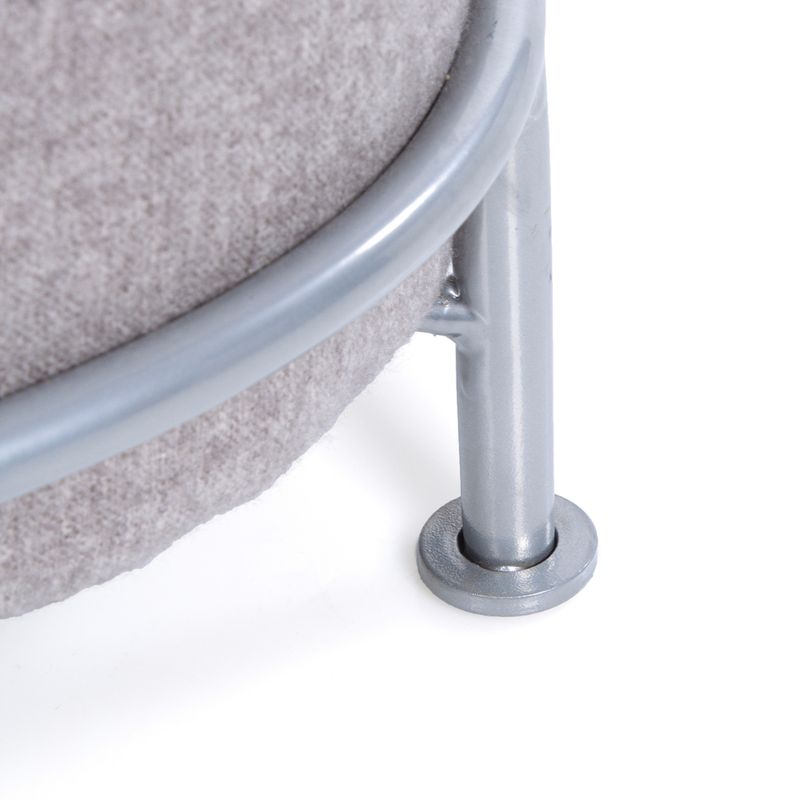 Canadian Cat Company Windsor Pet Bed approx. 68 x 47.5 x 25.5cm (L x W x H)