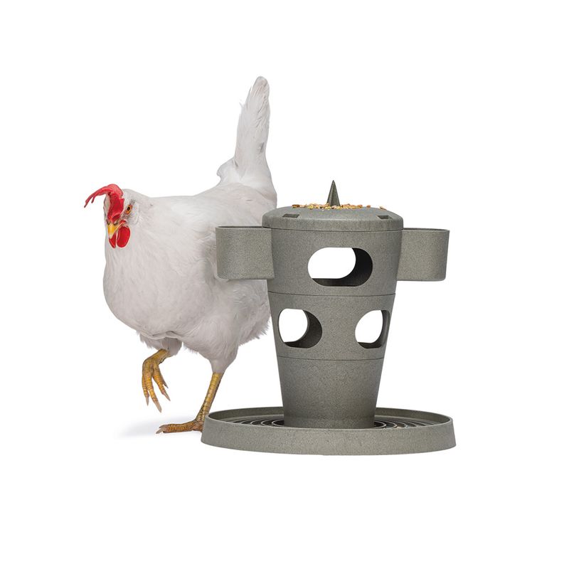 Beeztees Snack Tower for Chickens 30 x 32.5cm (diameter x H)