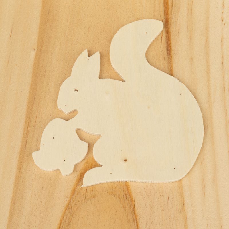 TIAKI squirrel feeding station L 16 x B 26 x H 22 cm