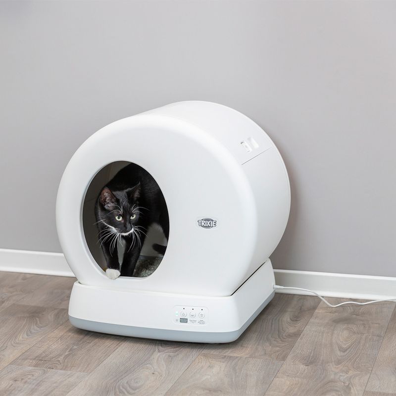 Trixie Self-Cleaning Cat Litter Box White