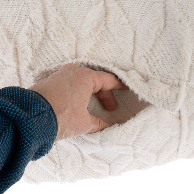 TIAKI Plush Carry Bag 41 x 27 x 29 cm (L x W x H)