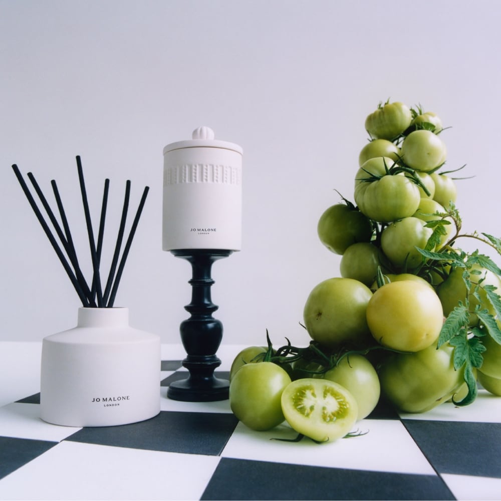 Green Tomato Vine Townhouse Candle