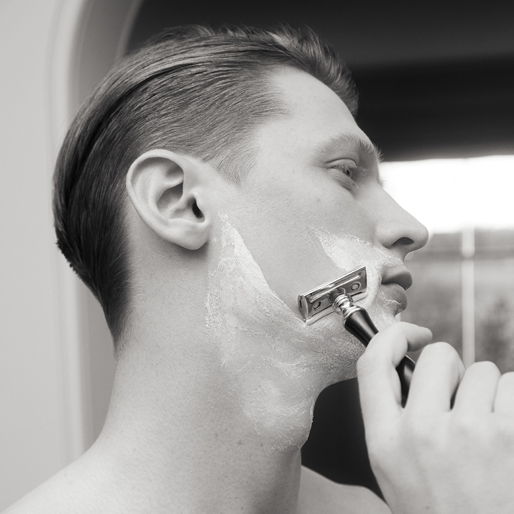 Black Cedarwood & Juniper Shaving Cream