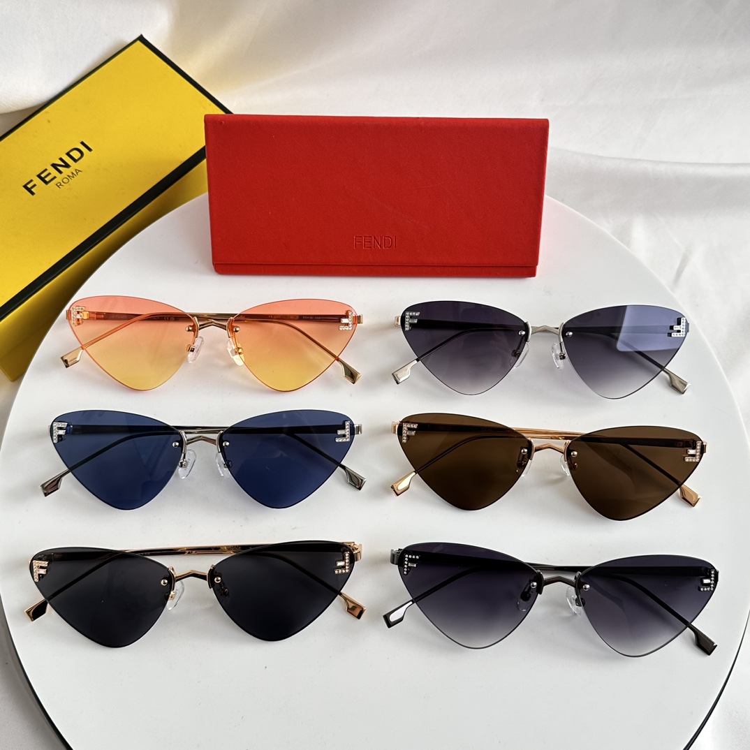 Fendi Sunglasses FE4086 SM051