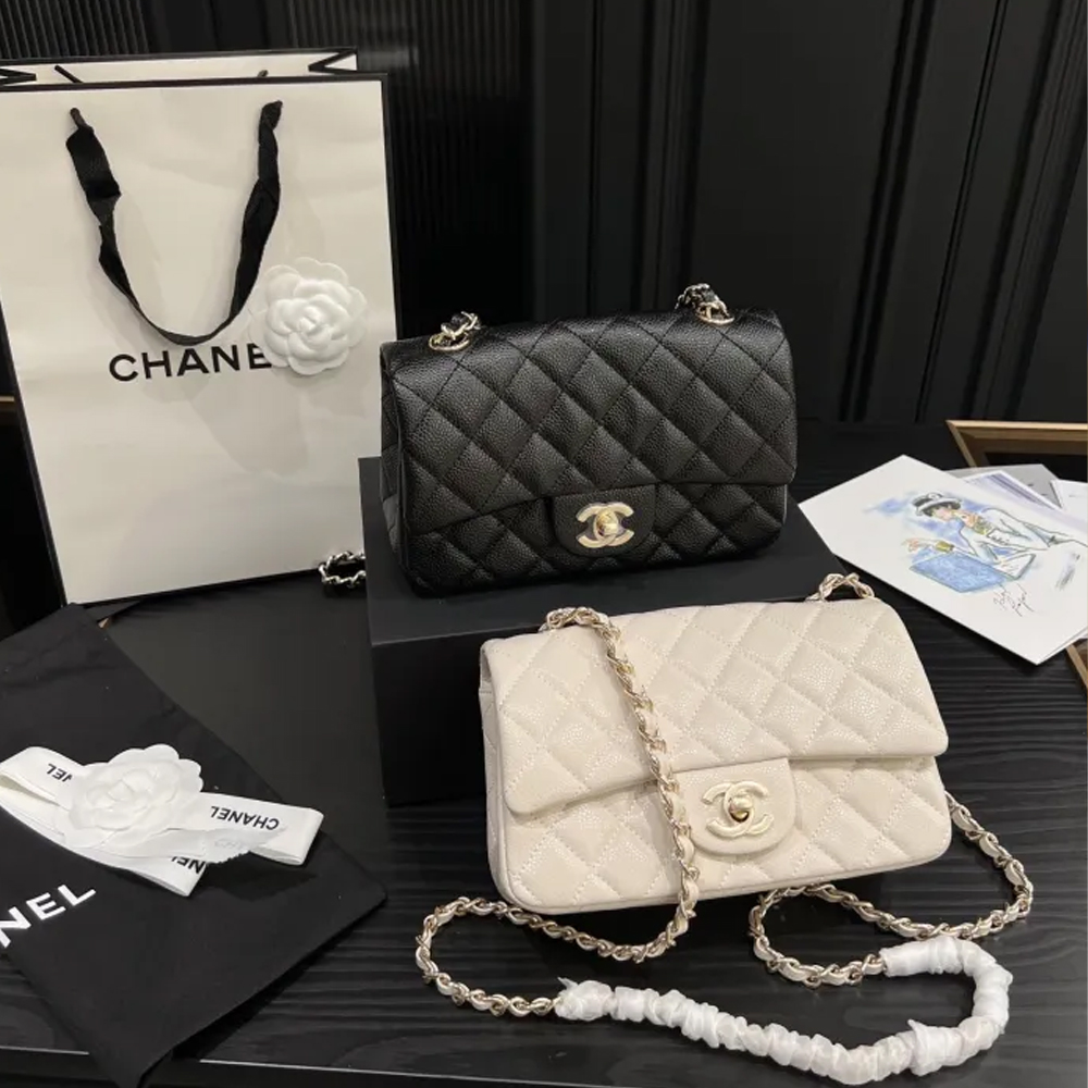 Chanel Shoulder Bag 017 DB071 20cm