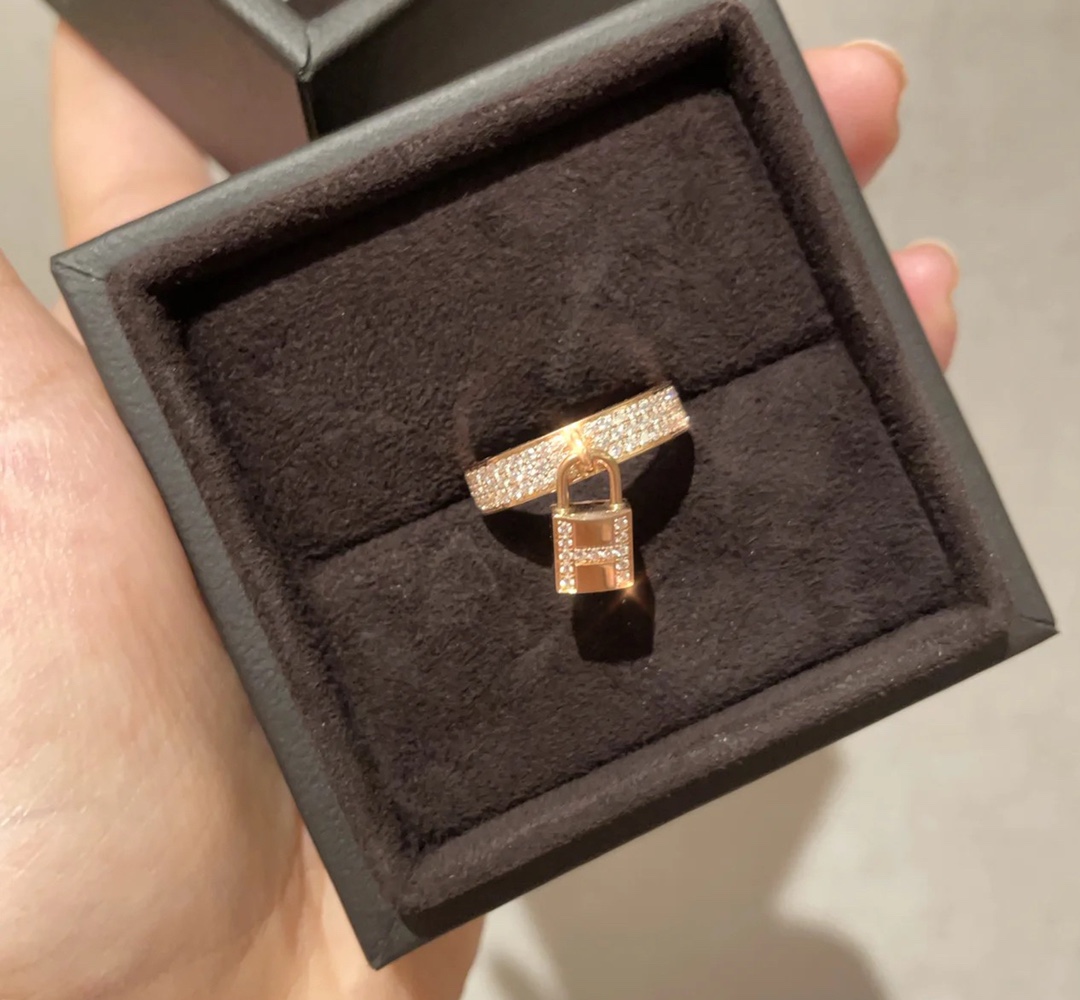 Hermes Full Diamond Ring with Lock