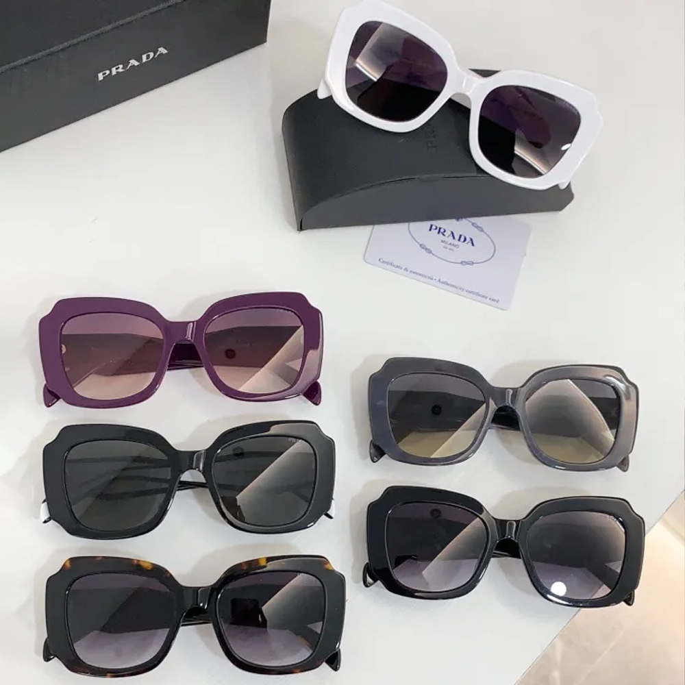 Prada Sunglasses SPR 16Y-S SM031