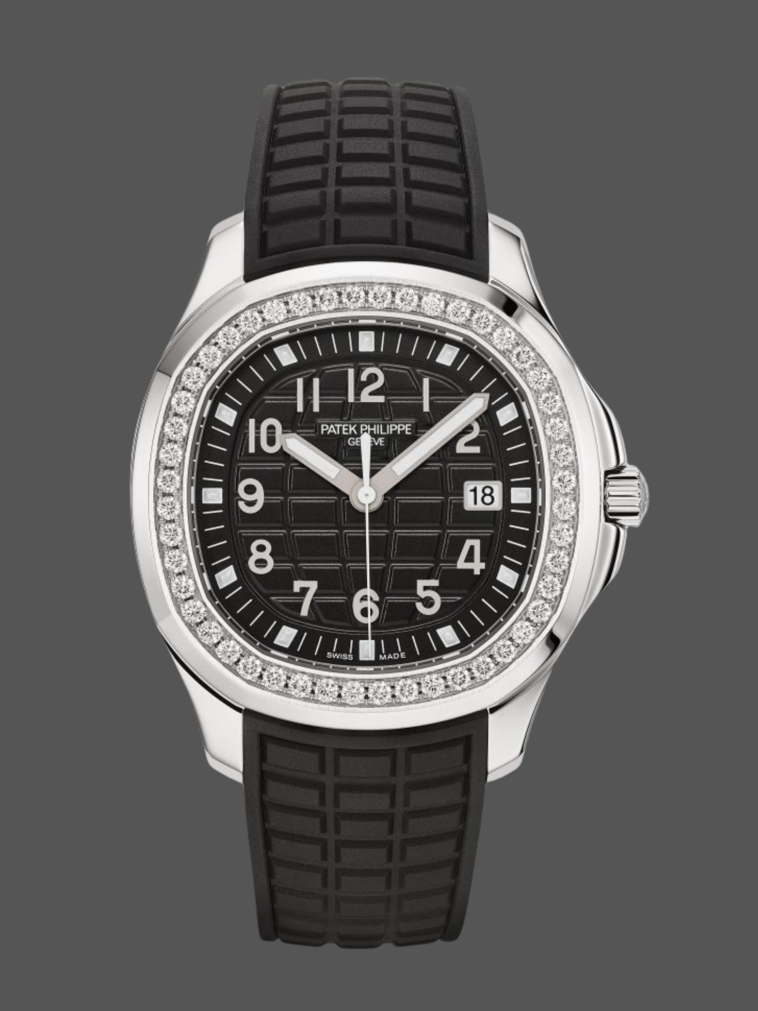 Replica Patek Philippe Aquanaut 5267 200A 001 Black Dial Diamond Bezel Watch