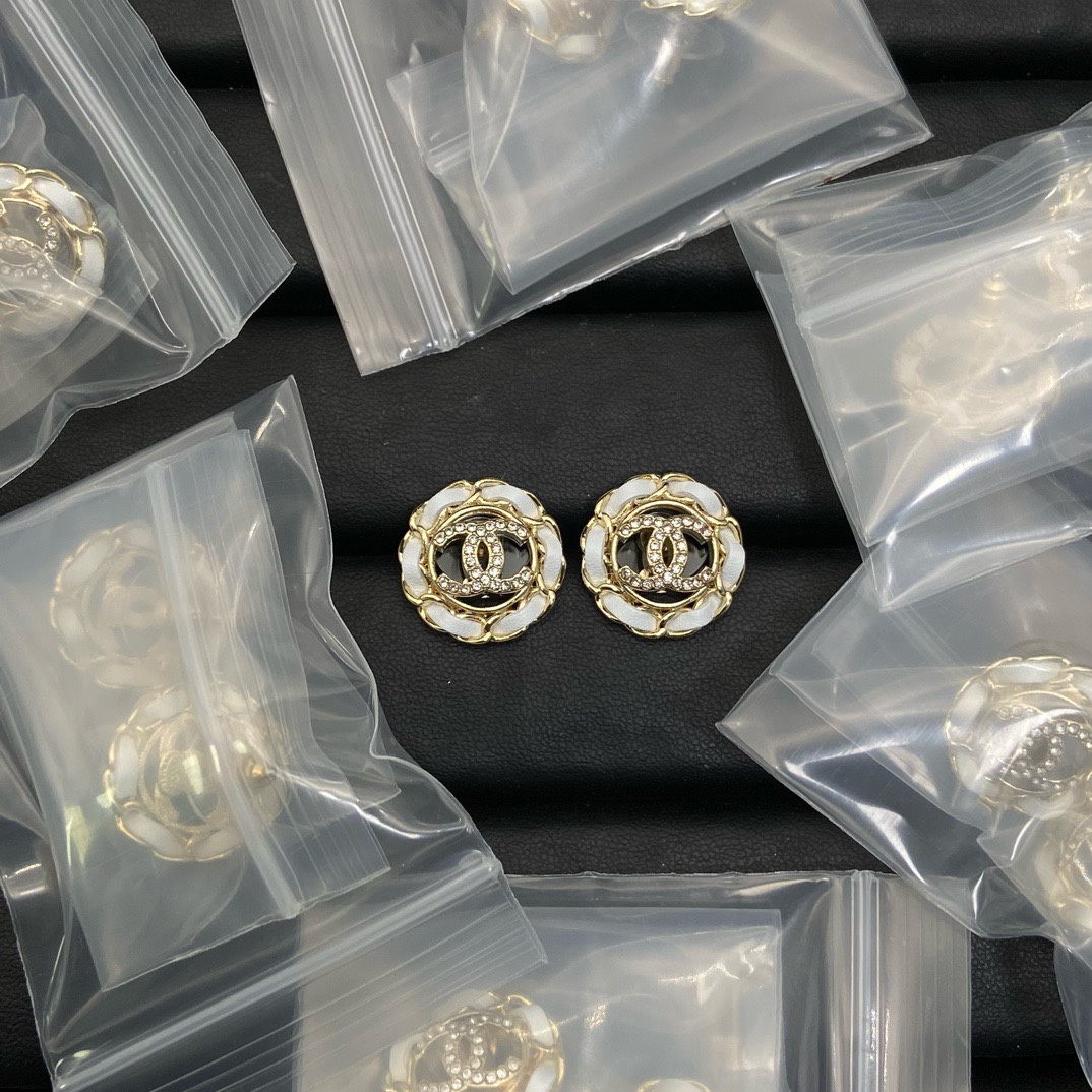 Chanel Earring 050